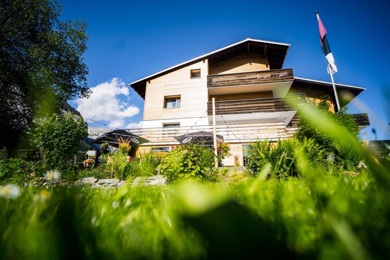 Flem Mountain Lodge Flims Buitenkant foto